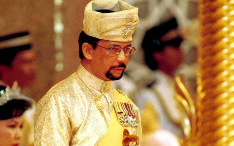 The lavish life of the Sultan of Brunei with a huge fortune, ready to be gilded with anything in sight - Photo 2.