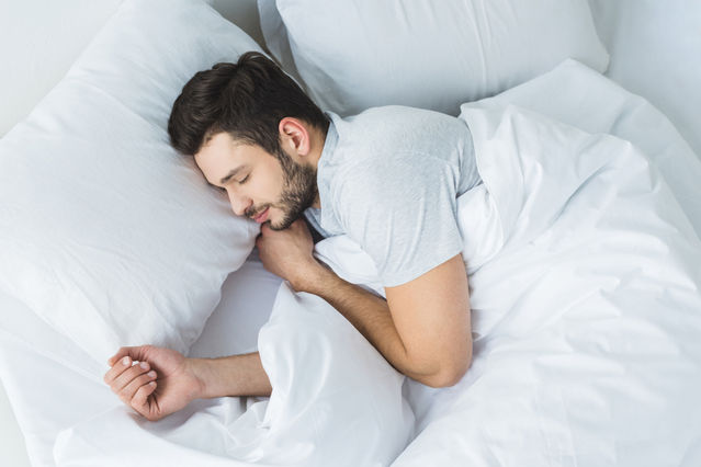 Hóa ra các khách sạn luôn có bảo bối dưới ga giường, bảo sao nệm nằm vừa êm lại còn bền - Ảnh 5.