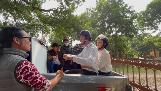 Hóa ra phim Việt chuyên lừa khán giả bằng 1 chiêu thức, tưởng lãng mạn mà lạ lùng thế này - Ảnh 3.