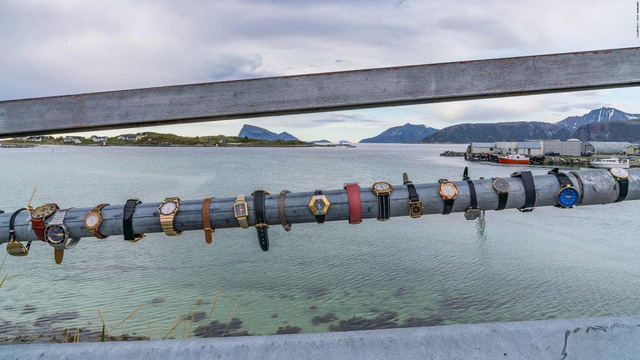 Hòn đảo nhỏ ngưng đọng thời gian ở Na Uy: Không có khái niệm ngày - đêm, hơn 350 dân sinh sống nhưng không bao giờ đeo đồng hồ - Ảnh 7.