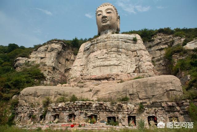 Tượng Phật dựa núi khổng lồ biến mất thần bí, 700 năm sau hồi sinh để lại nhiều nghi vấn chưa có lời giải đáp - Ảnh 1.