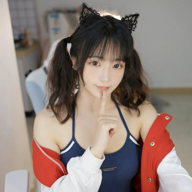 Đang livestream say sưa, nữ streamer bất ngờ làm một việc khiến người xem “đứng hình - Ảnh 4.