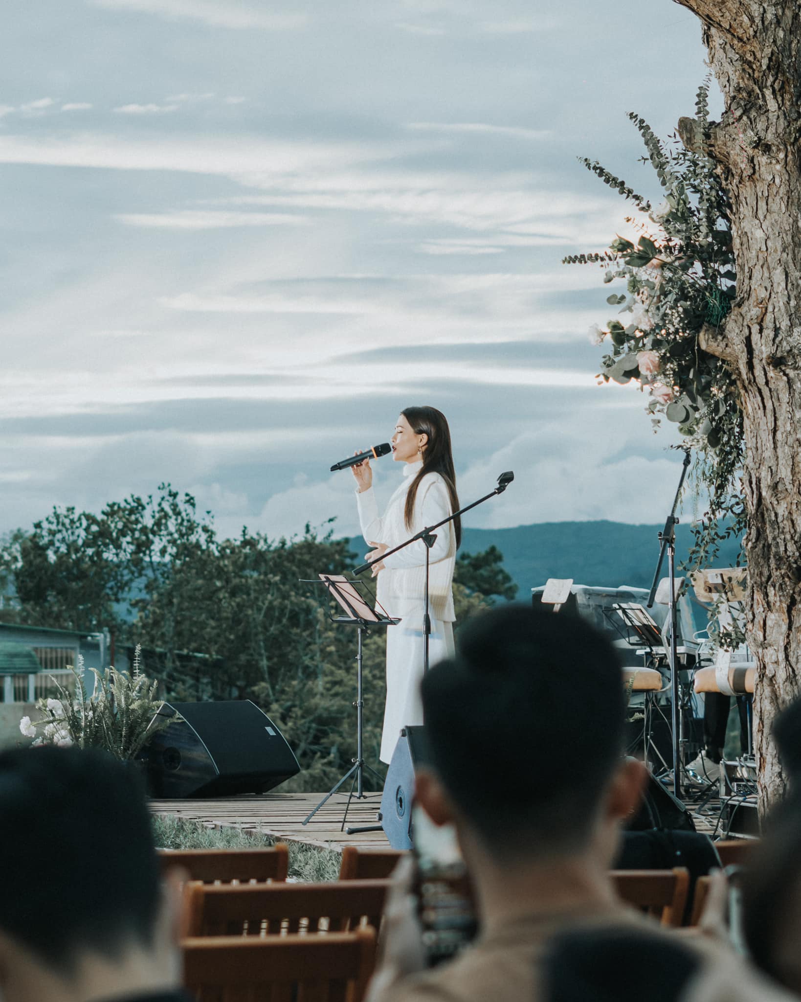 A-list star singers pull together to Da Lat to make concerts: Traveling experience combined with listening to music is very HOT in the land of thousands of pine!  - Photo 5.