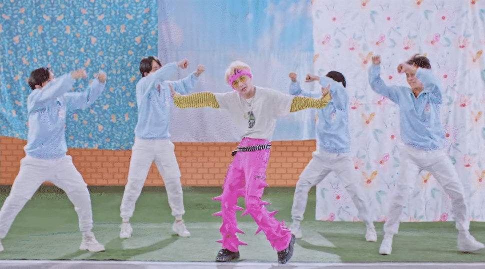 Đỗ Hoàng Dương tung MV kèm đĩa vật lý đậm chất Kpop, chung đạo diễn với Sơn Tùng liệu có sợ bị so sánh? - Ảnh 4.