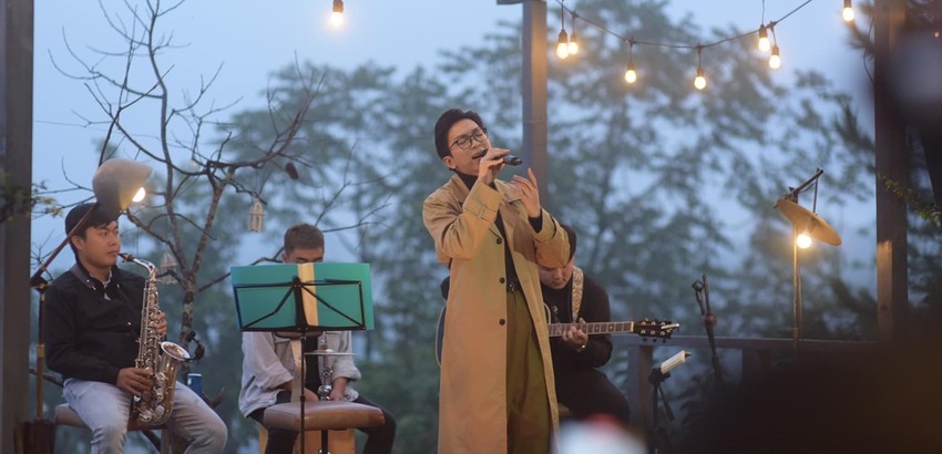 A-list star singers pull together to Da Lat to make concerts: Traveling experience combined with listening to music is very HOT in the land of thousands of pine!  - Photo 3.