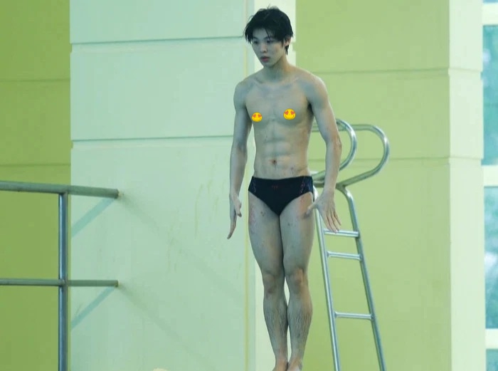 Hội mê trai đẹp gọi tên hot boy nhảy cầu sinh năm 2000 trước thềm SEA Games: Trên mạng tưởng trai Hàn, lúc thi đấu show trọn body nét căng - Ảnh 2.