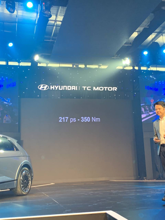 Hyundai Ioniq 5 ra mắt Việt Nam, thách thức Kia EV6 và loạt xe VinFast - Ảnh 12.