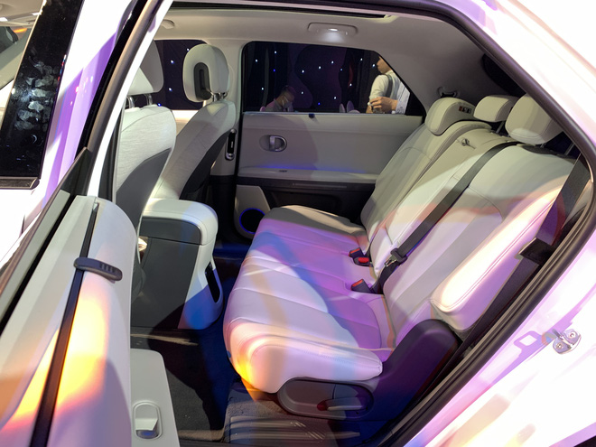 Hyundai Ioniq 5 ra mắt Việt Nam, th&aacute;ch thức Kia EV6 v&agrave; loạt xe VinFast - Ảnh 7.