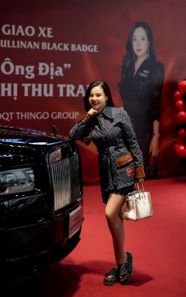 Chiếc RollsRoyce Phantom đặc biệt lấy chủ đề từ hoa phong lan  Báo Hà  Giang điện tử