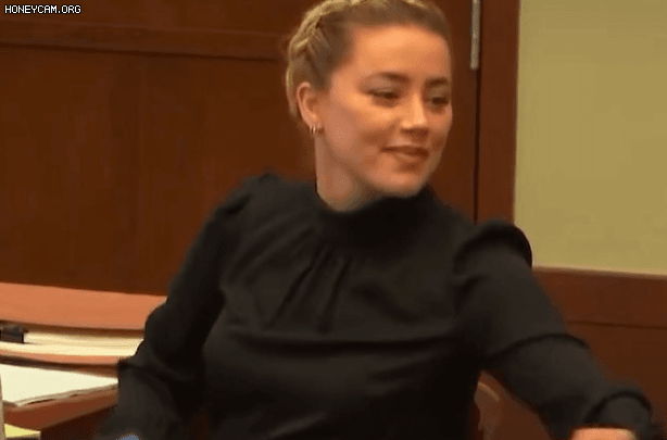 Amber Heard's deep acting moment made 42 million people shiver in court: No wonder Johnny Depp didn't dare look at her once!  - Photo 3.