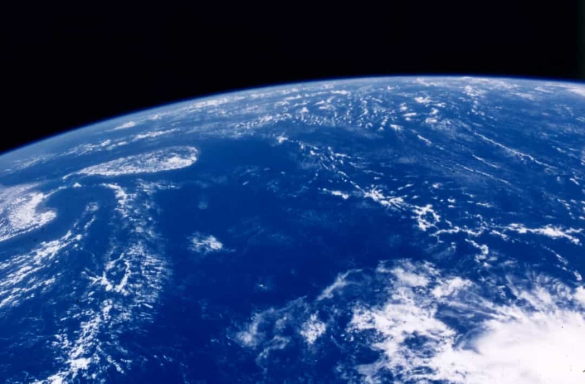 Điều g&igrave; sẽ xảy ra nếu Tr&aacute;i Đất ngừng quay? - Ảnh 2.