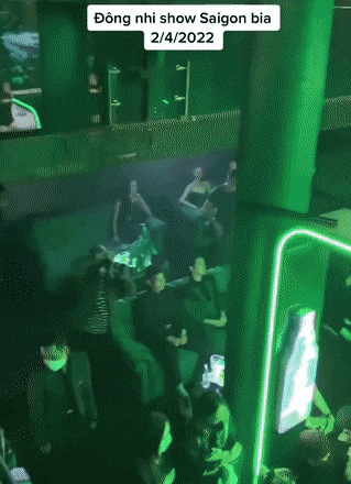 Đ&ocirc;ng Nhi quẩy sung tr&ecirc;n s&acirc;n khấu nhưng biểu cảm &Ocirc;ng Cao Thắng chứng minh lu&ocirc;n cặp đ&ocirc;i v&agrave;ng Vbiz - Ảnh 3.