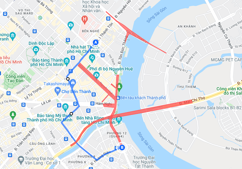 Không khí tối 30/4: Người dân háo hức xem bắn pháo hoa tại TP.HCM, nhiều điểm du lịch đông nghịt - Ảnh 1.