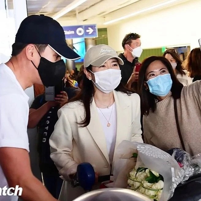 Nh&igrave;n lại đ&aacute;m cưới Hyun Bin - Son Ye Jin sau tr&ograve;n 1 th&aacute;ng: Trở th&agrave;nh cặp vợ chồng thế kỷ được cả thế giới săn đ&oacute;n, nhưng người trong cuộc liệu c&oacute; thoải m&aacute;i? - Ảnh 18.