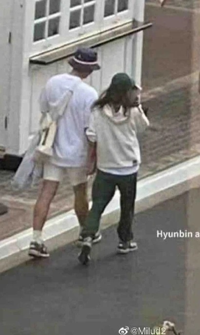 Nhìn lại đám cưới Hyun Bin - Son Ye Jin sau tròn 1 tháng: Trở thành cặp vợ chồng thế kỷ được cả thế giới săn đón, nhưng người trong cuộc liệu có thoải mái? - Ảnh 23.