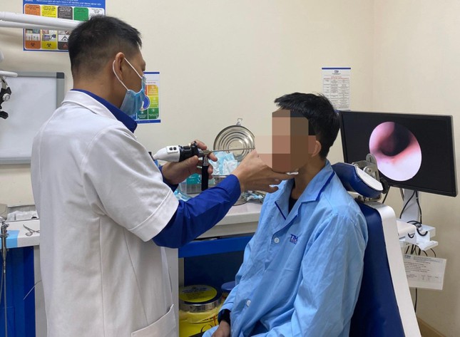 Đỉa d&agrave;i 5cm sống trong mũi nam thanh ni&ecirc;n gần cả th&aacute;ng - Ảnh 1.