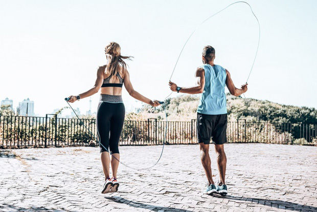 4 common misconceptions when choosing to jump rope to improve body shape, doing it wrong can make your legs as big as a pillar - Photo 2.