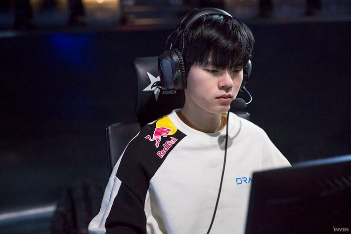 Winning the LCK with an undefeated record, the T1 squad is a bright candidate to represent Korea at the 2022 Asian Games - Photo 12. Winning the LCK with an undefeated record, the T1 squad is a bright candidate to represent Korea at the 2022 Asian Games - Photo 12.