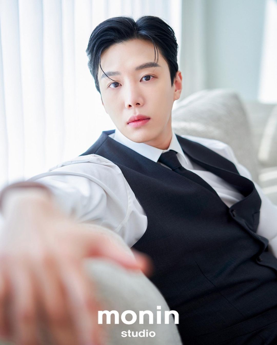 Showbiz H&agrave;n được m&ugrave;a cưới: Sau Hyun Bin v&agrave; Son Ye Jin, 2 idol đ&igrave;nh đ&aacute;m chốt đơn về chung nh&agrave; chỉ sau 1 năm hẹn h&ograve; - Ảnh 9.