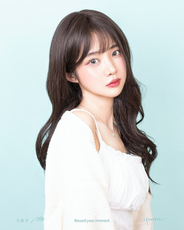 Vừa than thở c&ocirc; đơn được v&agrave;i ng&agrave;y, nữ streamer gợi cảm đ&atilde; hoảng sợ, kh&oacute;c hết nước mắt khi bị fan cuồng tấn c&ocirc;ng, quấy rối - Ảnh 1.