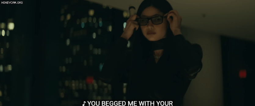 T&oacute;m sống mỹ nh&acirc;n Squid Game đ&igrave;nh đ&aacute;m xứ H&agrave;n vui vẻ h&aacute;t karaoke trong ph&ograve;ng ri&ecirc;ng với The Weeknd! - Ảnh 4.