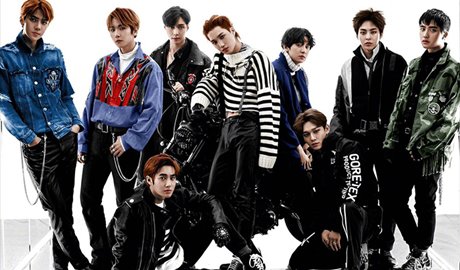 Lay và 1 chú bồ câu có động thái kỷ niệm 10 năm EXO debut, netizen kiểu: Ôi bạn ơi, bạn đúng là chúa tể ké fame - Ảnh 1.