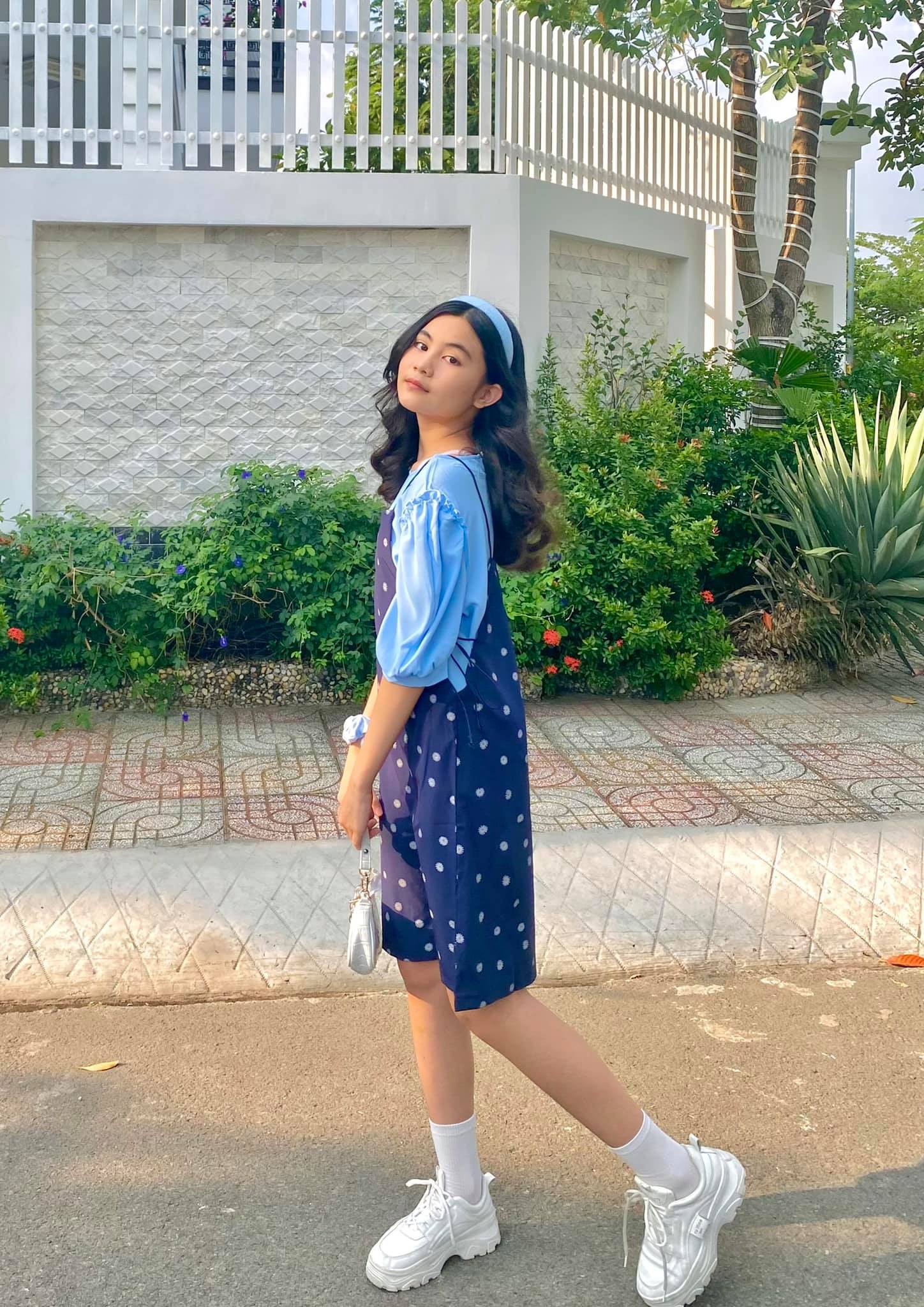Only 13 years old, but the youngest girl of MC Quyen Linh's family has a super good fashion sense: From cake to beo, everyone weighs socks - Photo 4.