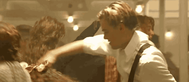 Sao nhí Titanic gây sốc với nhan sắc U30: Mới ngày nào xinh như búp bê, từng “hẹn hò” Leonardo DiCaprio như nào mà netizen ghen xỉu?   - Ảnh 2.