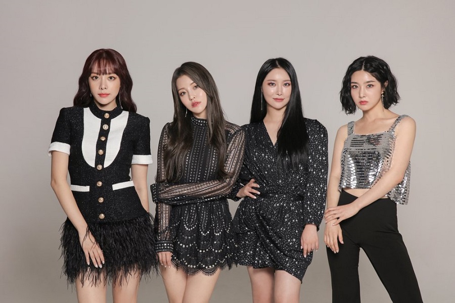 2NE1, BLACKPINK và aespa chứng minh đội hình 4 người là hoàn hảo nhất cho nhóm nhạc nữ Kpop? - Ảnh 5. 2NE1, BLACKPINK và aespa chứng minh đội hình 4 người là hoàn hảo nhất cho nhóm nhạc nữ Kpop? - Ảnh 5.