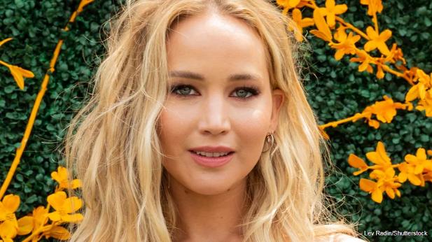 Không cần trang điểm, vì sao Jennifer Lawrence vẫn tỏa sáng? - Ảnh 2.