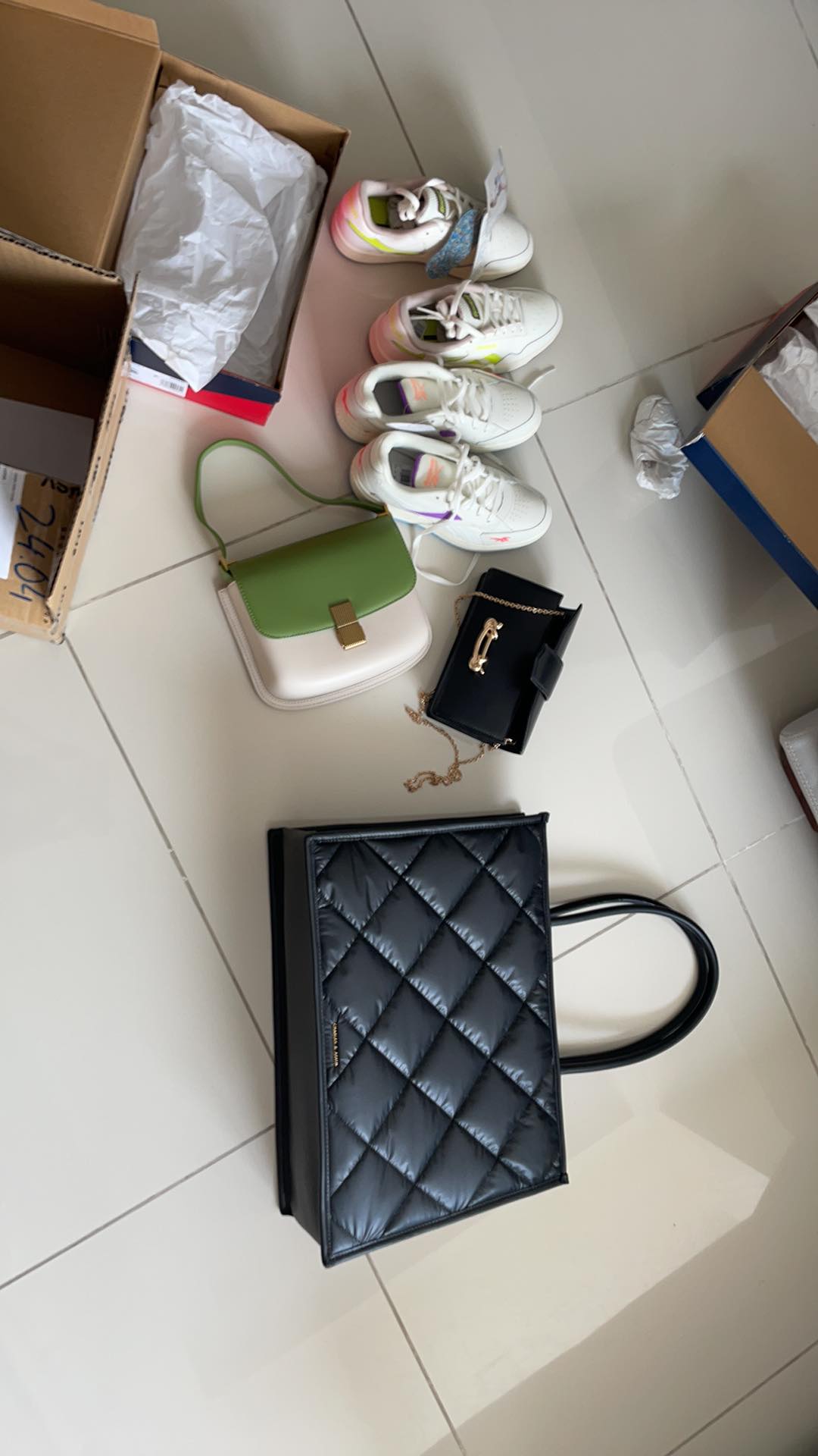 Working 3 jobs at the same time, earning 30 million/month but never having any money left over - why? - Photo 5. Working 3 jobs at the same time, earning 30 million/month but never having any money left over - why? - Photo 5.