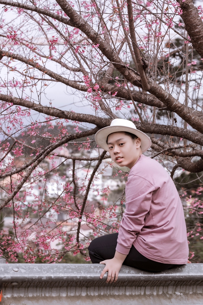 Cậu b&eacute; từng khiến T&oacute;c Ti&ecirc;n nổi da g&agrave; tại Vietnam Idol Kids: 6 năm sau chinh phục loạt học bổng triệu đ&ocirc;, mẹ tiết lộ b&iacute; k&iacute;p si&ecirc;u hữu &iacute;ch - Ảnh 1.