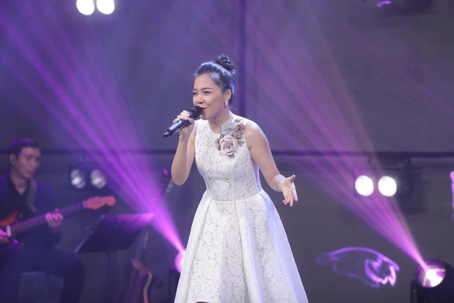 Cuộc sống của ca sĩ Thanh Ngọc ở tuổi 39: Hạnh ph&uacute;c đến muộn sau đắng cay - Ảnh 4.