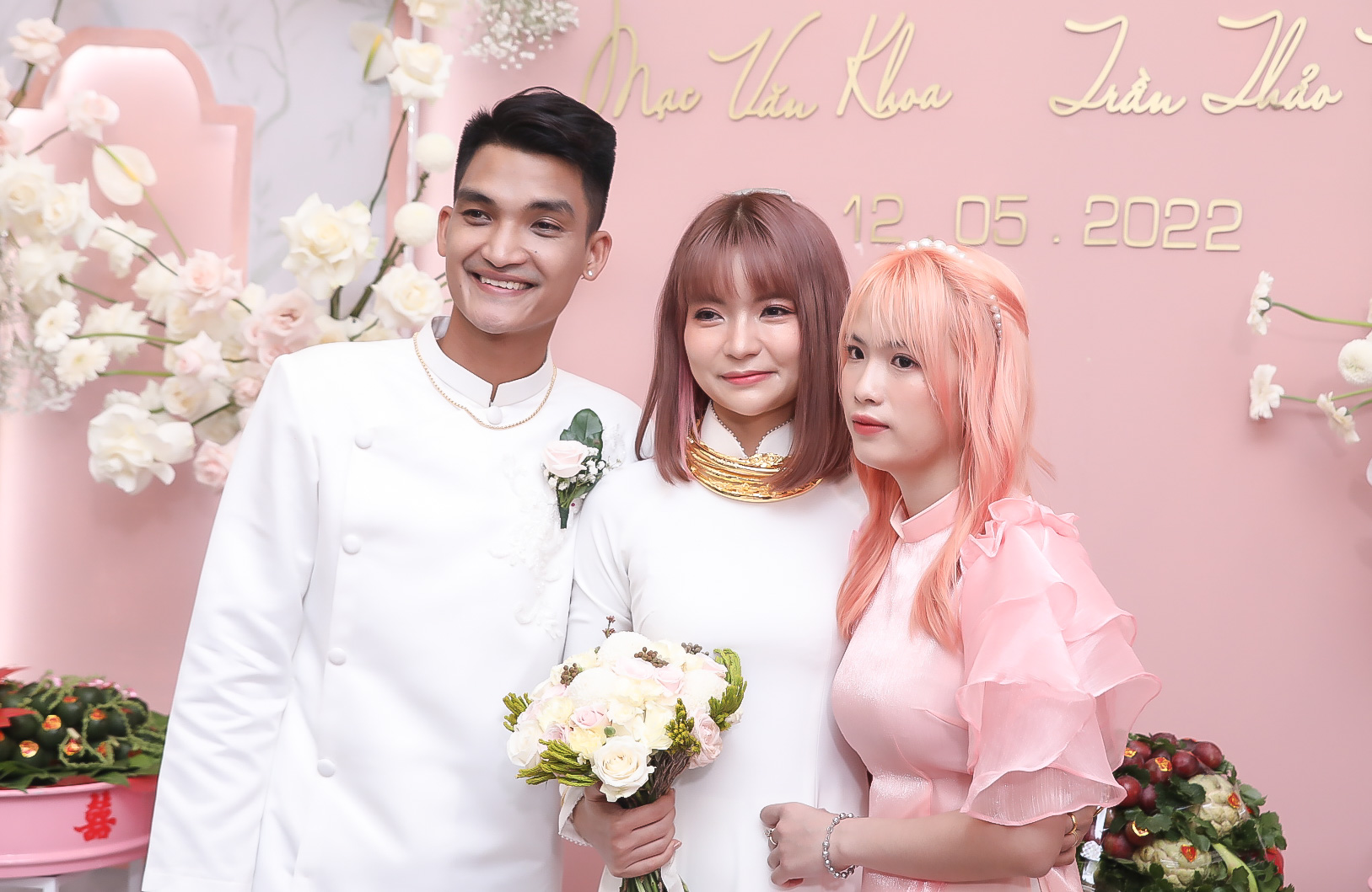 Vợ Mạc Văn Khoa nhận sính lễ khủng trong lễ ăn hỏi, con gái xuất hiện với biểu cảm đáng yêu - Ảnh 13. Vợ Mạc Văn Khoa nhận sính lễ khủng trong lễ ăn hỏi, con gái xuất hiện với biểu cảm đáng yêu - Ảnh 13.