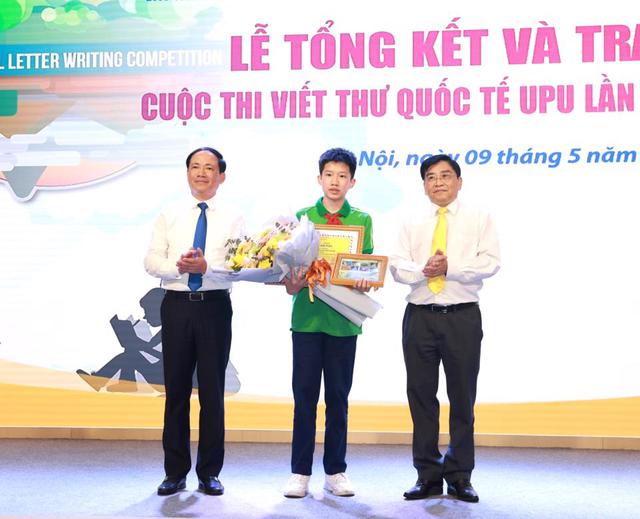 Lá thư cảm động của nam sinh đạt giải Nhất viết thư Quốc tế UPU: Ai đọc cũng phải giật mình! - Ảnh 1.