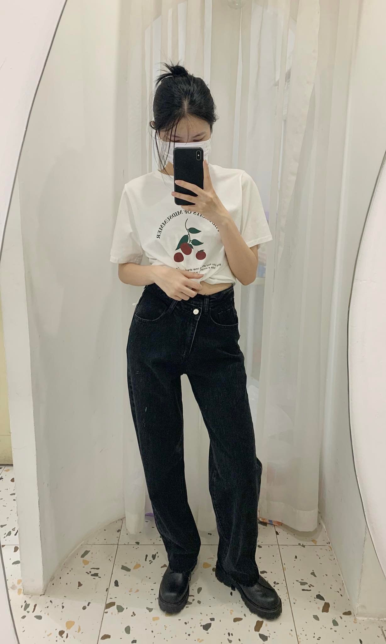 Visiting shops selling jeans in Hanoi, I gathered 10 models worth buying: Just pulled my leg and cheated on my super top 3 - Photo 13. Visiting shops selling jeans in Hanoi, I gathered 10 models worth buying: Just pulled my leg and cheated on my super top 3 - Photo 13.