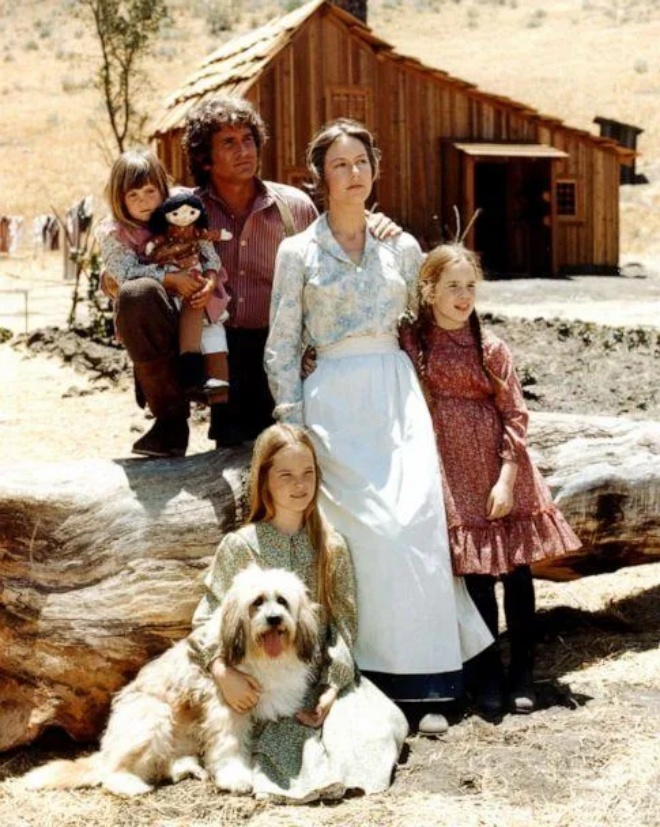 After nearly 50 years, how does the heroine of the movie Little House on the Prairie appear?  - Photo 2.