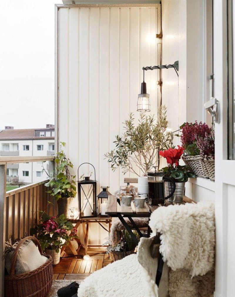 Turn a small balcony into a relaxing corner at home in Scandinavian style - Photo 2.