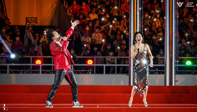 Nghệ sĩ Việt tưng bừng, hạnh ph&uacute;c trong lễ khai mạc SEA Games 31 - Ảnh 5.