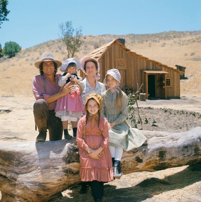 After nearly 50 years, how does the heroine of the movie Little House on the Prairie appear?  - Picture 10.