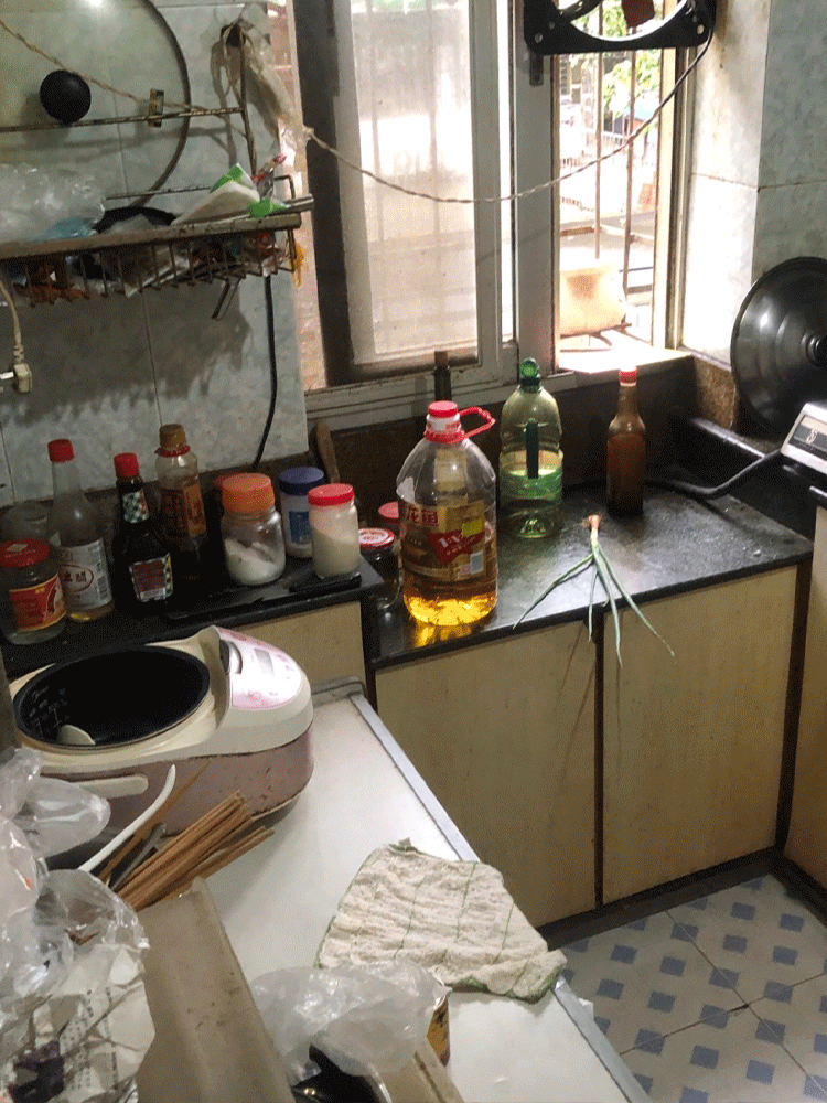 Căn hộ đổ n&aacute;t, lỗi thời biến đổi đầy ngoạn mục th&agrave;nh kh&ocirc;ng gian sống hiện đại, đầy tiện nghi - Ảnh 1.
