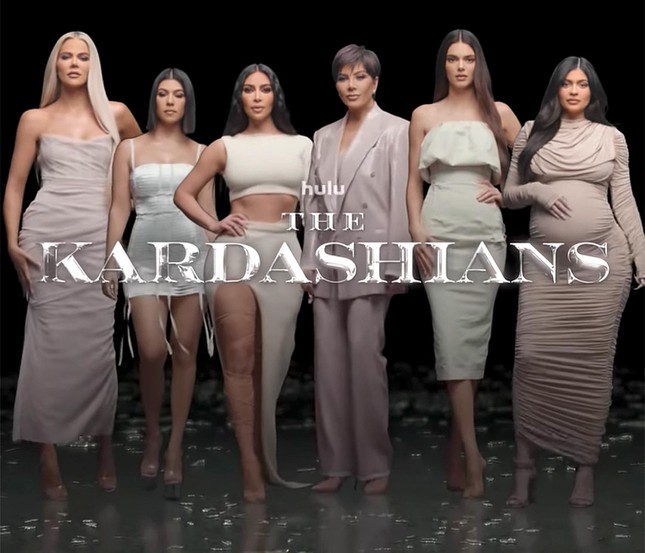 Kim Kardashian tố Kanye West nói sự nghiệp của mình đã kết thúc - Ảnh 2.