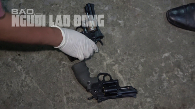 CLIP: Chân dung 15 đối tượng vụ nổ súng trước cổng TAND tỉnh Tiền Giang - Ảnh 14. CLIP: Chân dung 15 đối tượng vụ nổ súng trước cổng TAND tỉnh Tiền Giang - Ảnh 14.