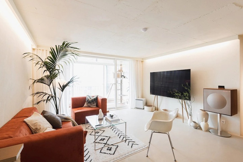 Căn hộ cũ 89m² được cải tạo nhìn đâu cũng thấy dễ chịu, lại còn có không gian vui chơi riêng cho 7 chú mèo - Ảnh 5. Căn hộ cũ 89m² được cải tạo nhìn đâu cũng thấy dễ chịu, lại còn có không gian vui chơi riêng cho 7 chú mèo - Ảnh 5.