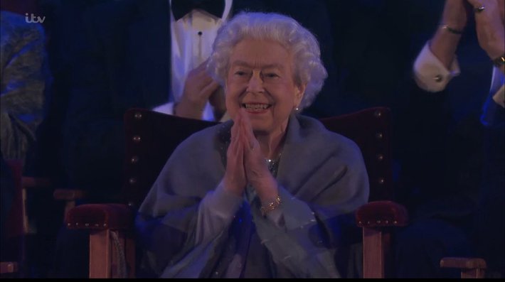 A special moment that made the Queen of England shed tears at the first event of the Platinum celebration - Photo 6. A special moment that made the Queen of England shed tears at the first event of the Platinum celebration - Photo 6.