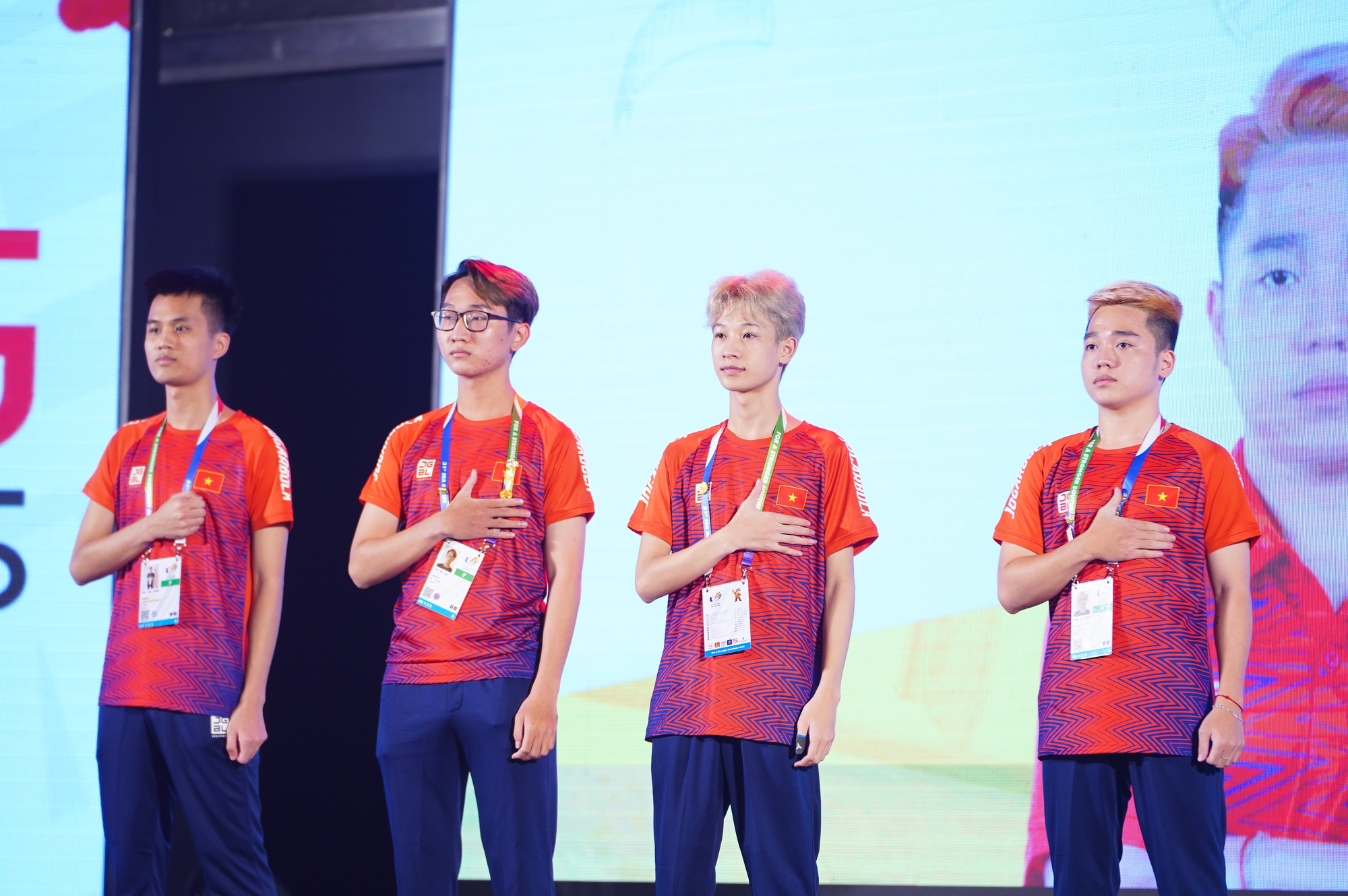 With explosive competition, Vietnam won the 2nd Esports gold medal in individual PUBG Mobile content - Photo 4.