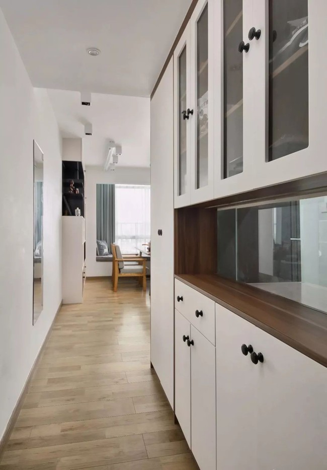 A young couple renovated a 54m² apartment from a narrow space to an extremely spacious space - Photo 3.