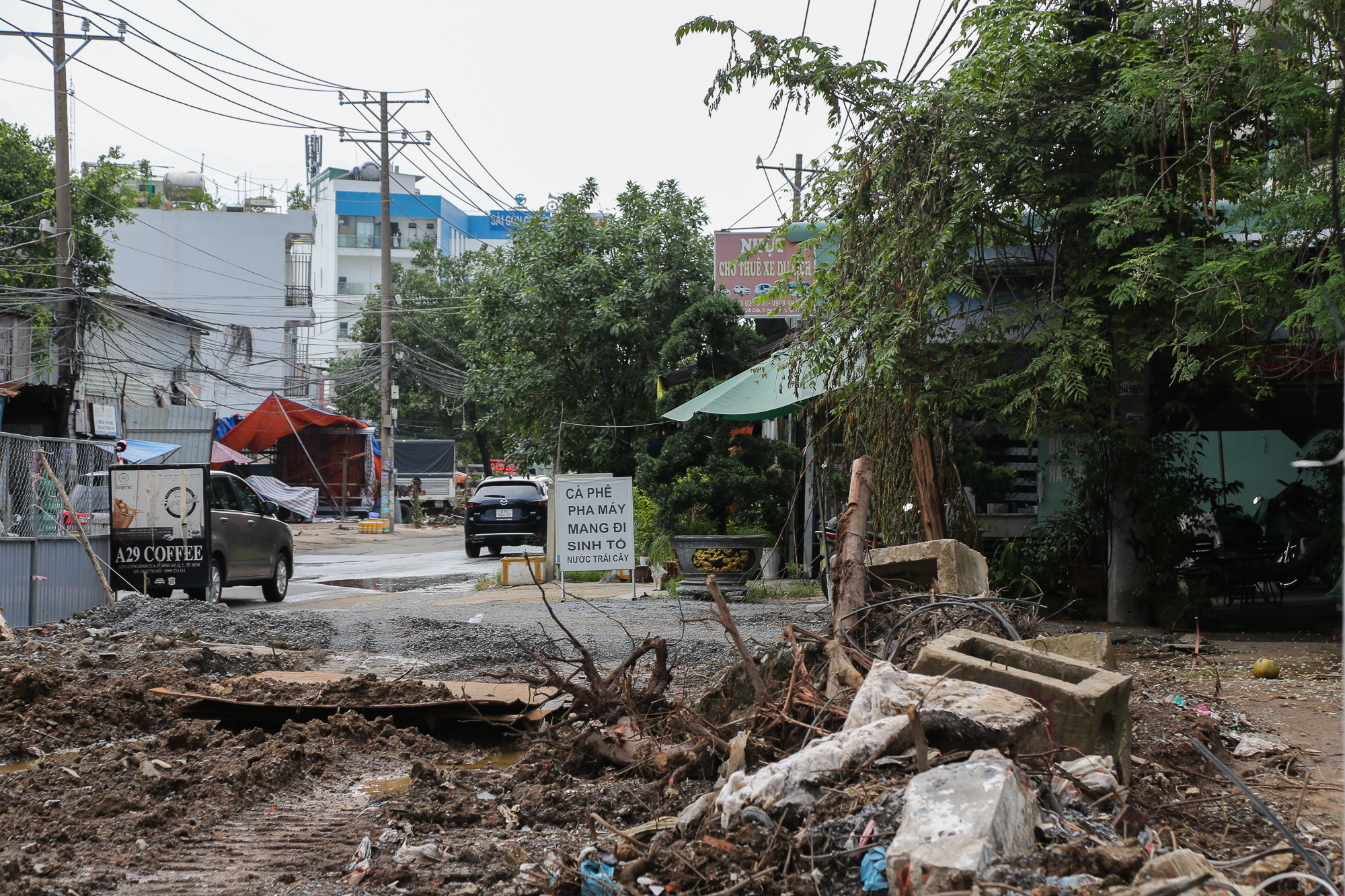 Cận cảnh 2,5km đường giá 800 tỉ ở TP.HCM được tái thi công sau 7 năm: Người dân phấn khởi - Ảnh 6.