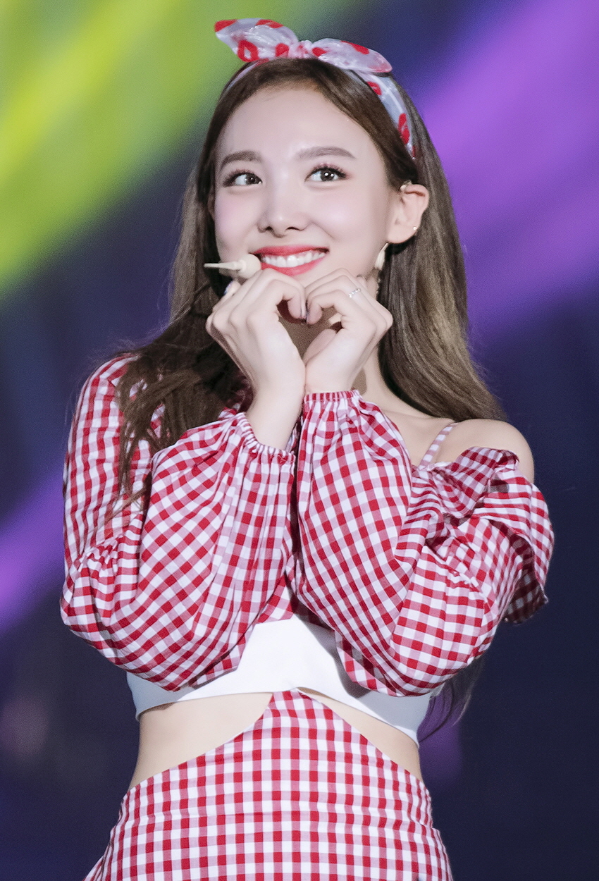 Nayeon Twice Debut Solo 9259