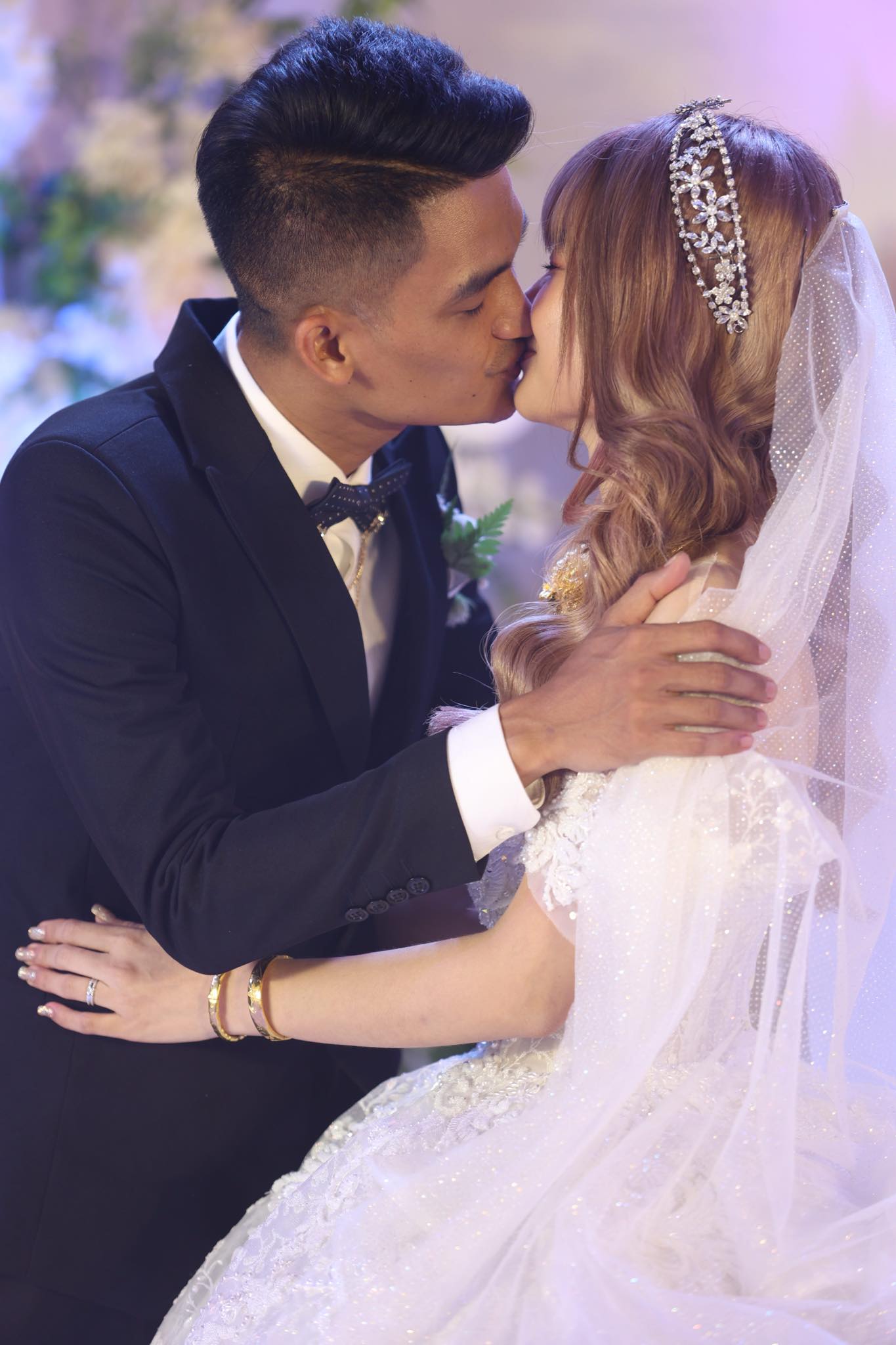 L&acirc;m Vỹ Dạ v&agrave; d&agrave;n sao dự đ&aacute;m cưới Mạc Văn Khoa ở Hải Dương  - Ảnh 24.